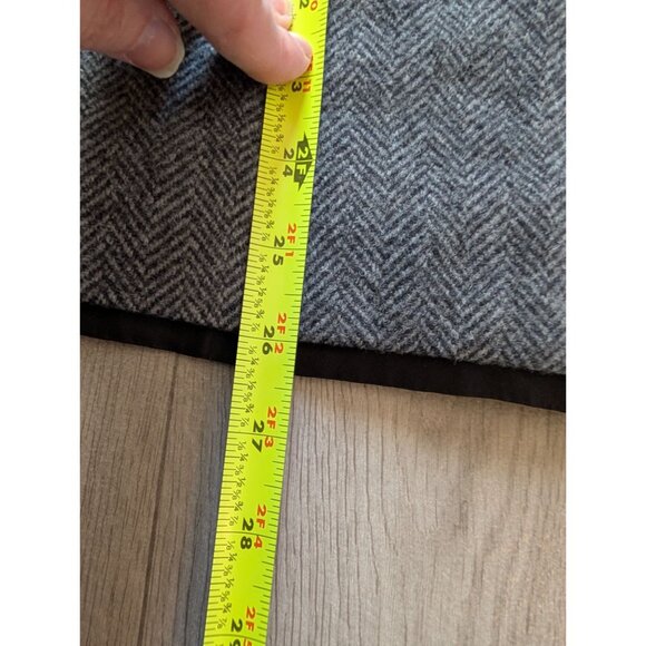 Pendleton Gray Herringbone Wool Skirt Size 12 midi Button Waist Closure - Picture 6 of 6